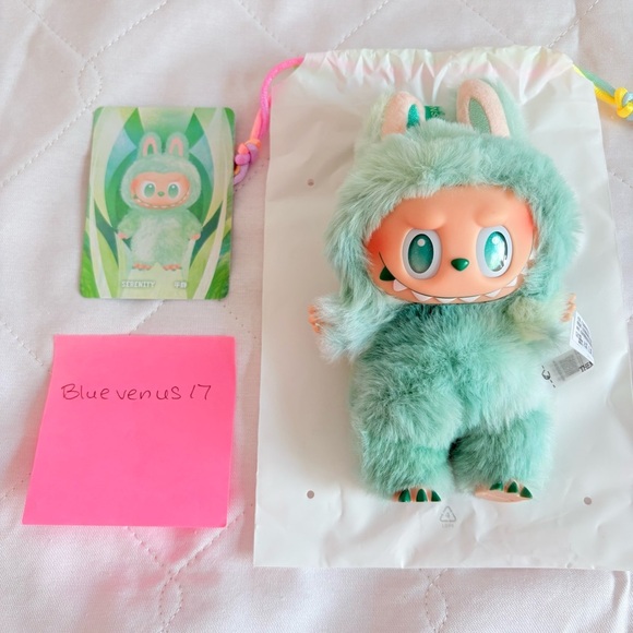 Pop Mart Big Into Energy Labubu Vinyl Plush - Serenity - Picture 6 of 8